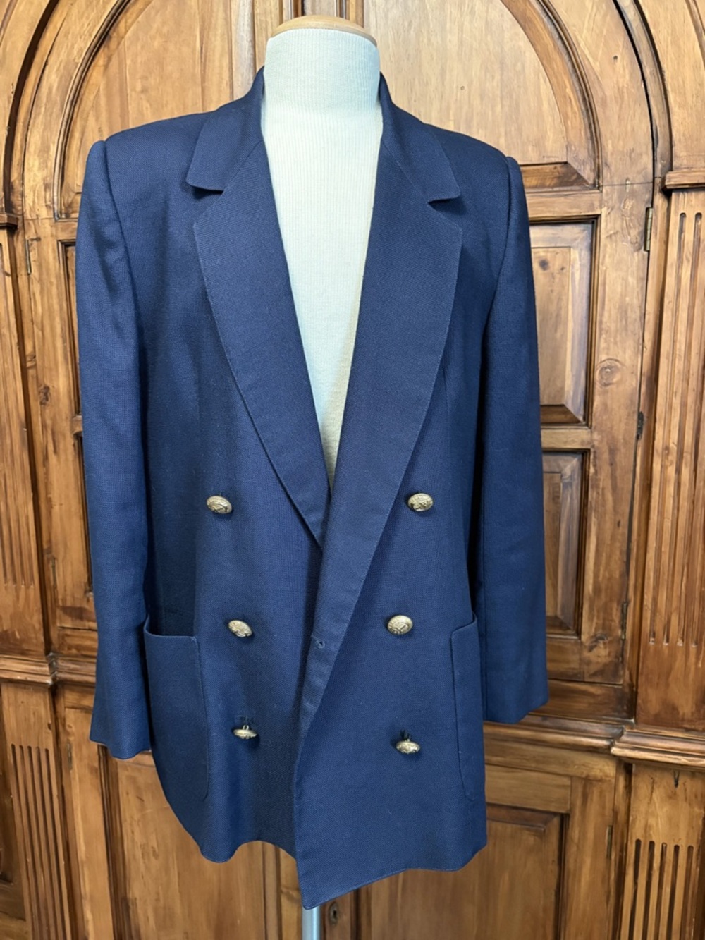Vintage La Bonnie Classic Double-Breasted Navy Blazer with Gold Buttons